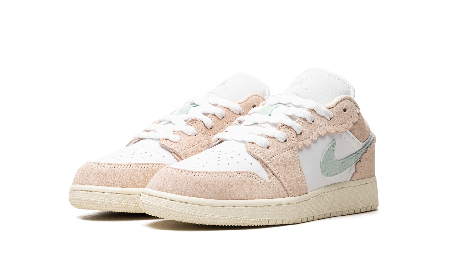 Air Jordan 1 Low SE Scalloped Edge