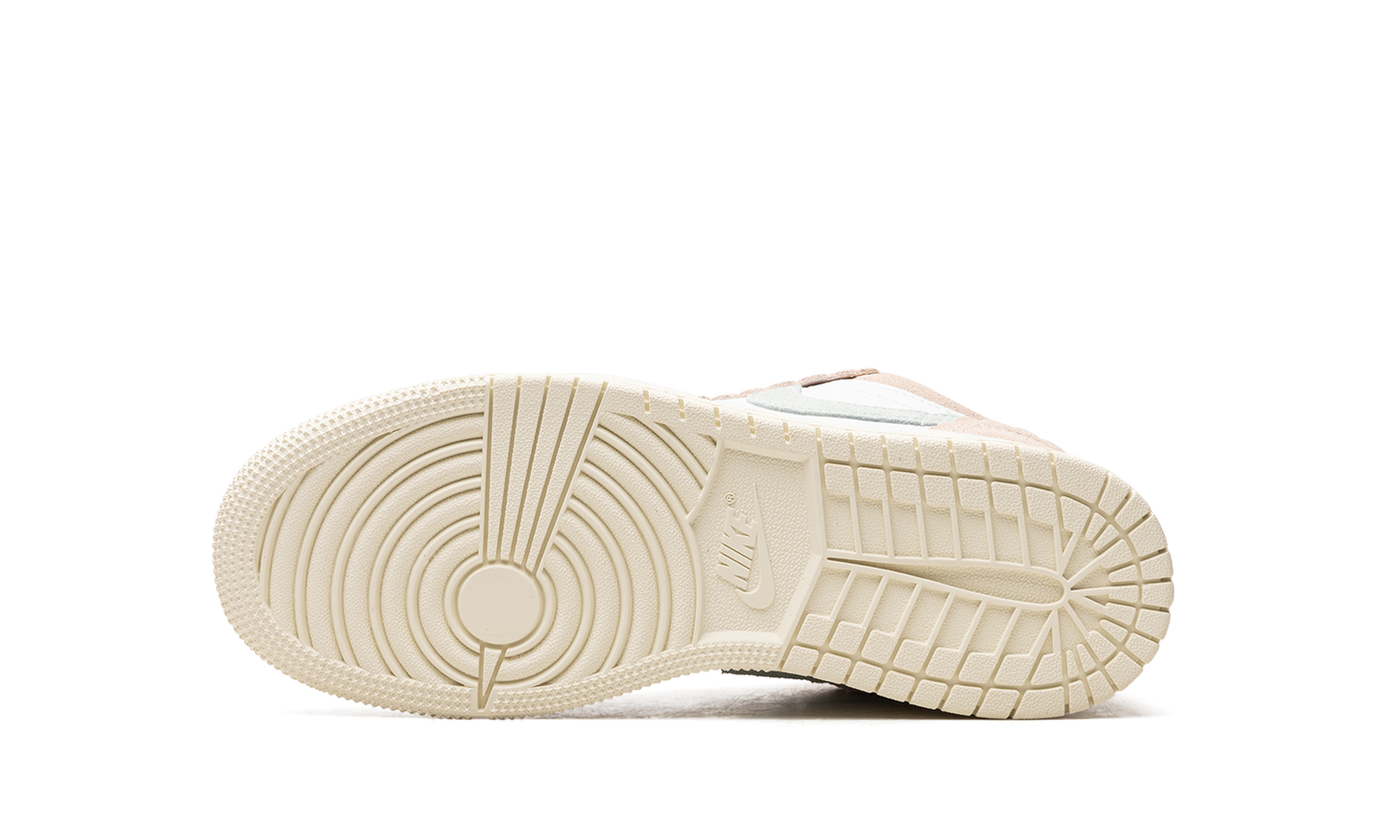 Air Jordan 1 Low SE Scalloped Edge
