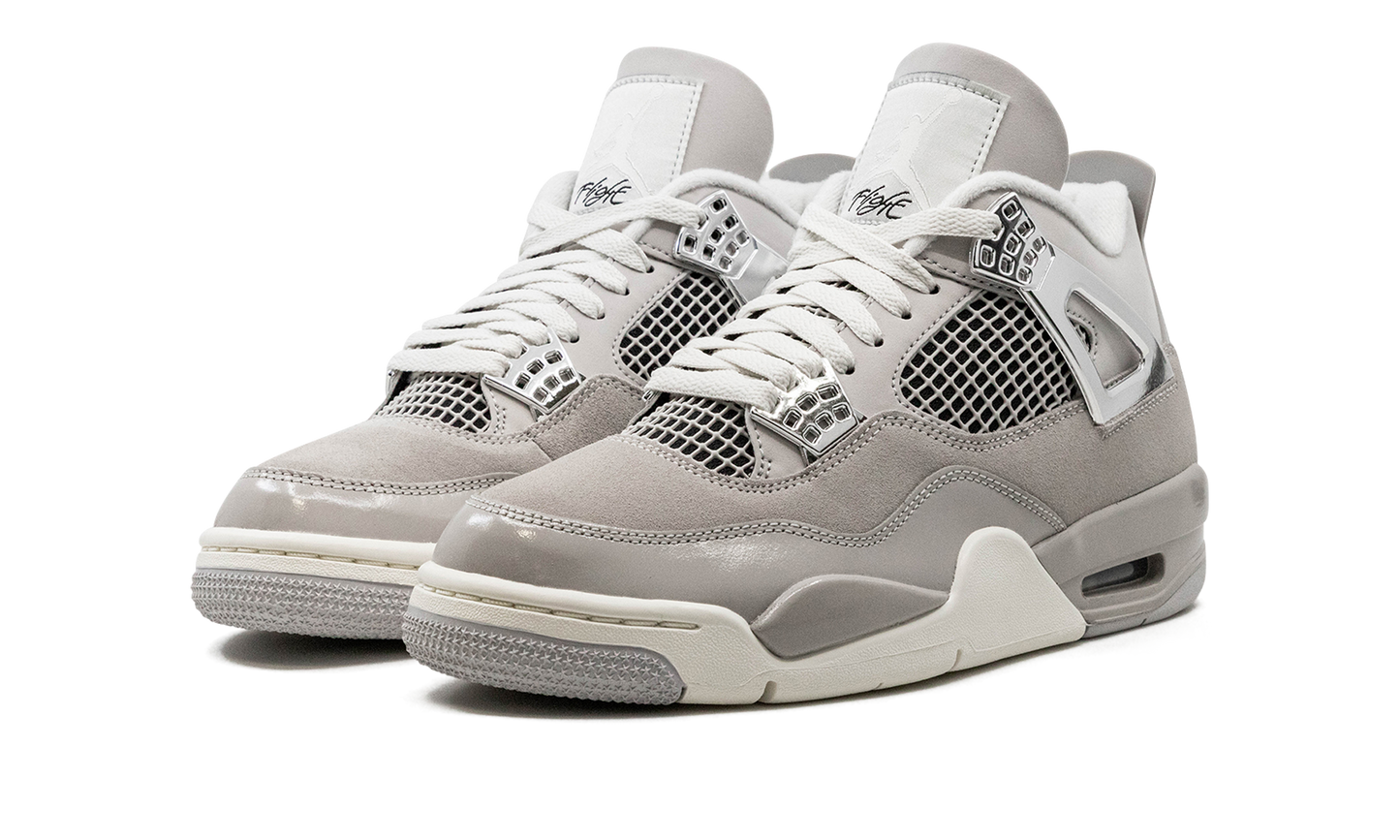 Air Jordan 4 Retro Frozen Moments