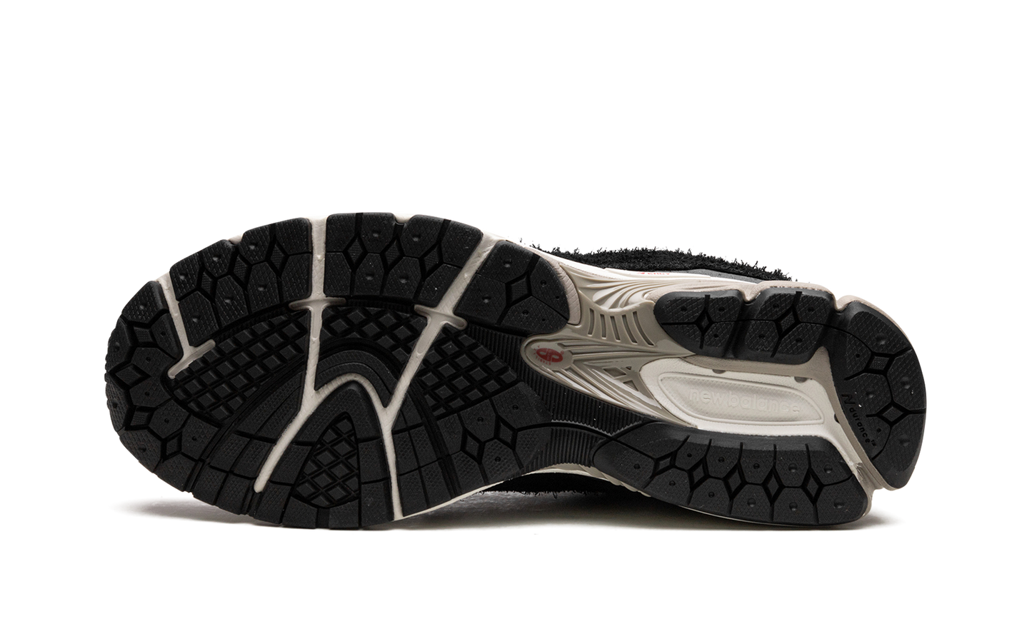 New Balance 2002R Protection Pack Black Grey