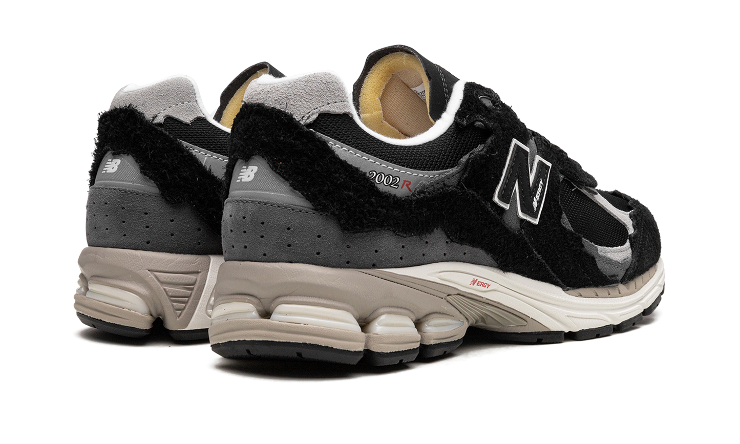 New Balance 2002R Protection Pack Black Grey