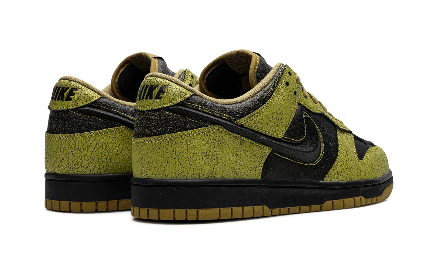 Nike Dunk Low Retro QS Halloween Skull