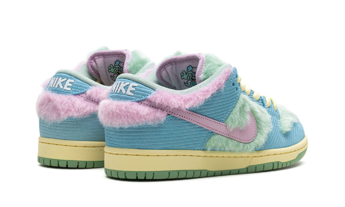 Nike SB Dunk Low Verdy Visty