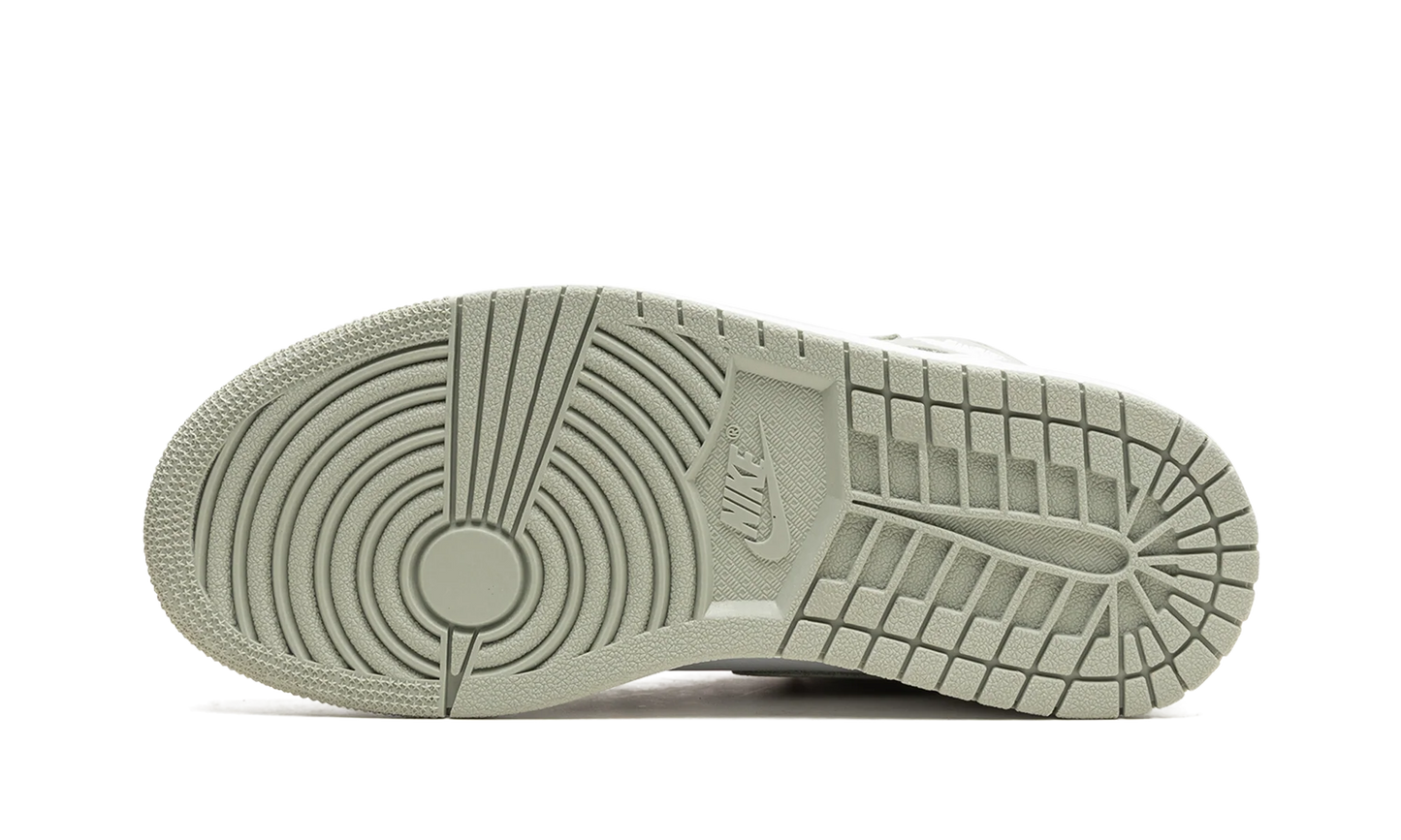 Air Jordan 1 Retro High OG Seafoam