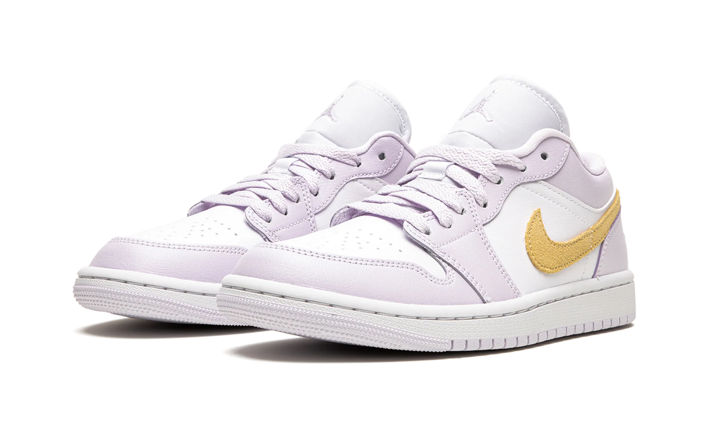 Air Jordan 1 Low Barely Grape