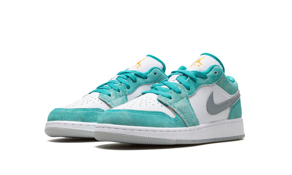 Air Jordan 1 Low SE New Emerald Grey