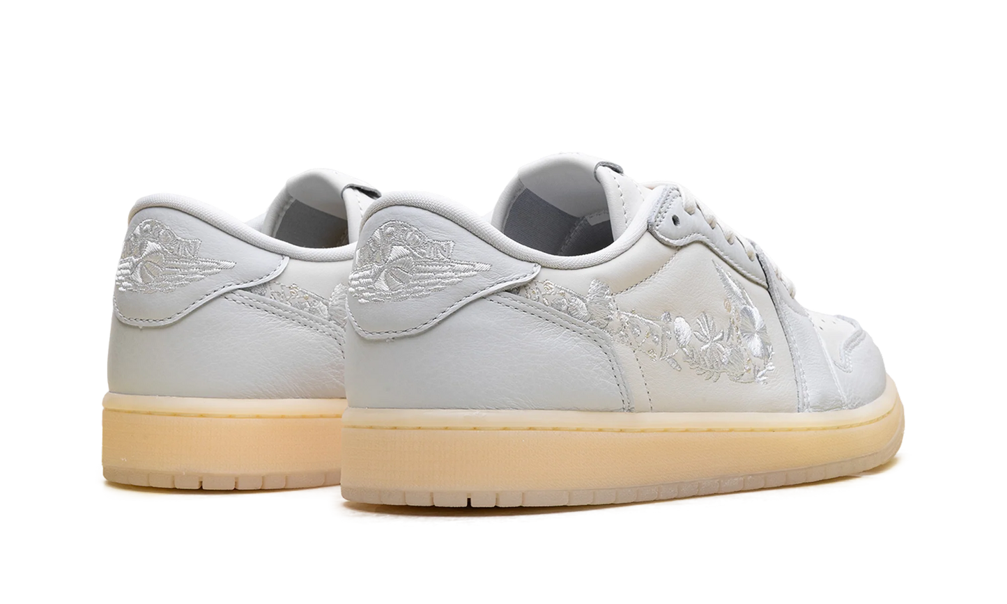 Air Jordan 1 Retro Low OG Rabbit Floral Swoosh