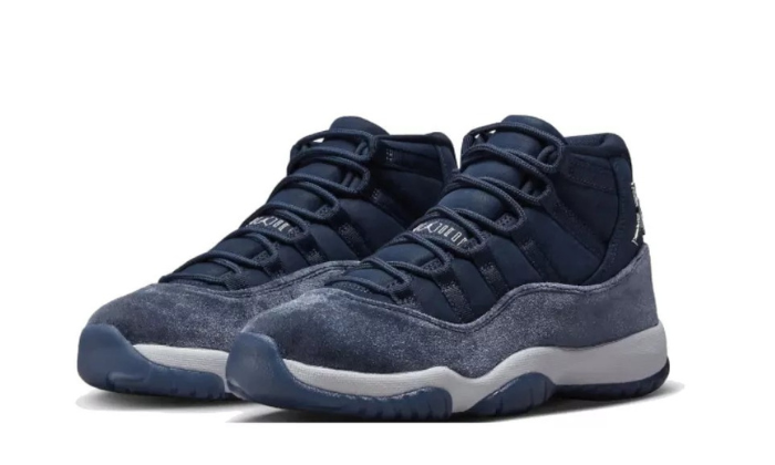 Air Jordan 11 Retro Midnight Navy