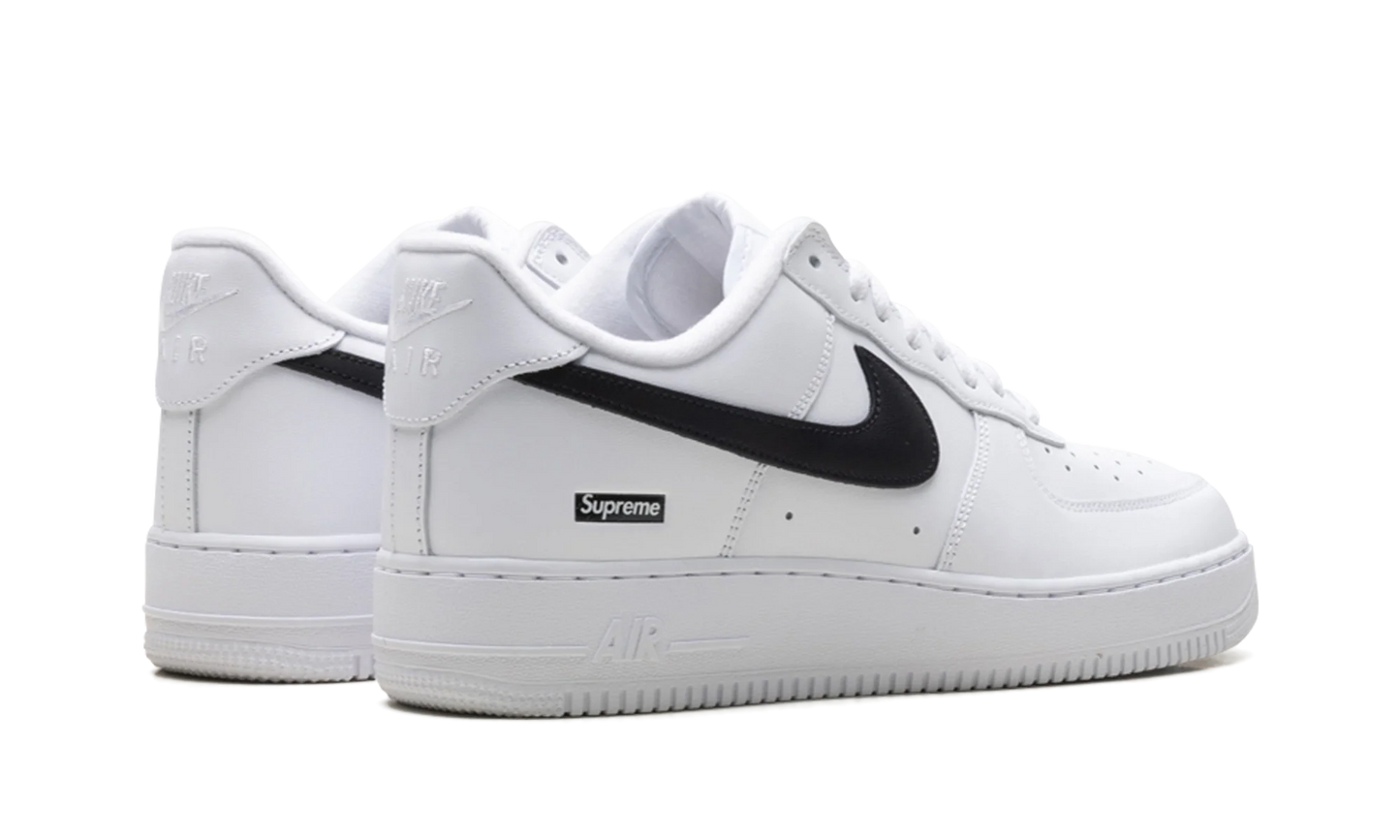 Nike Air Force 1 Low Supreme White Black