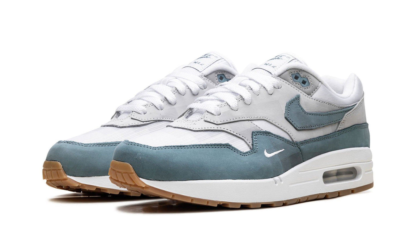 Nike Air Max 1 .SWOOSH Low Poly Adventure