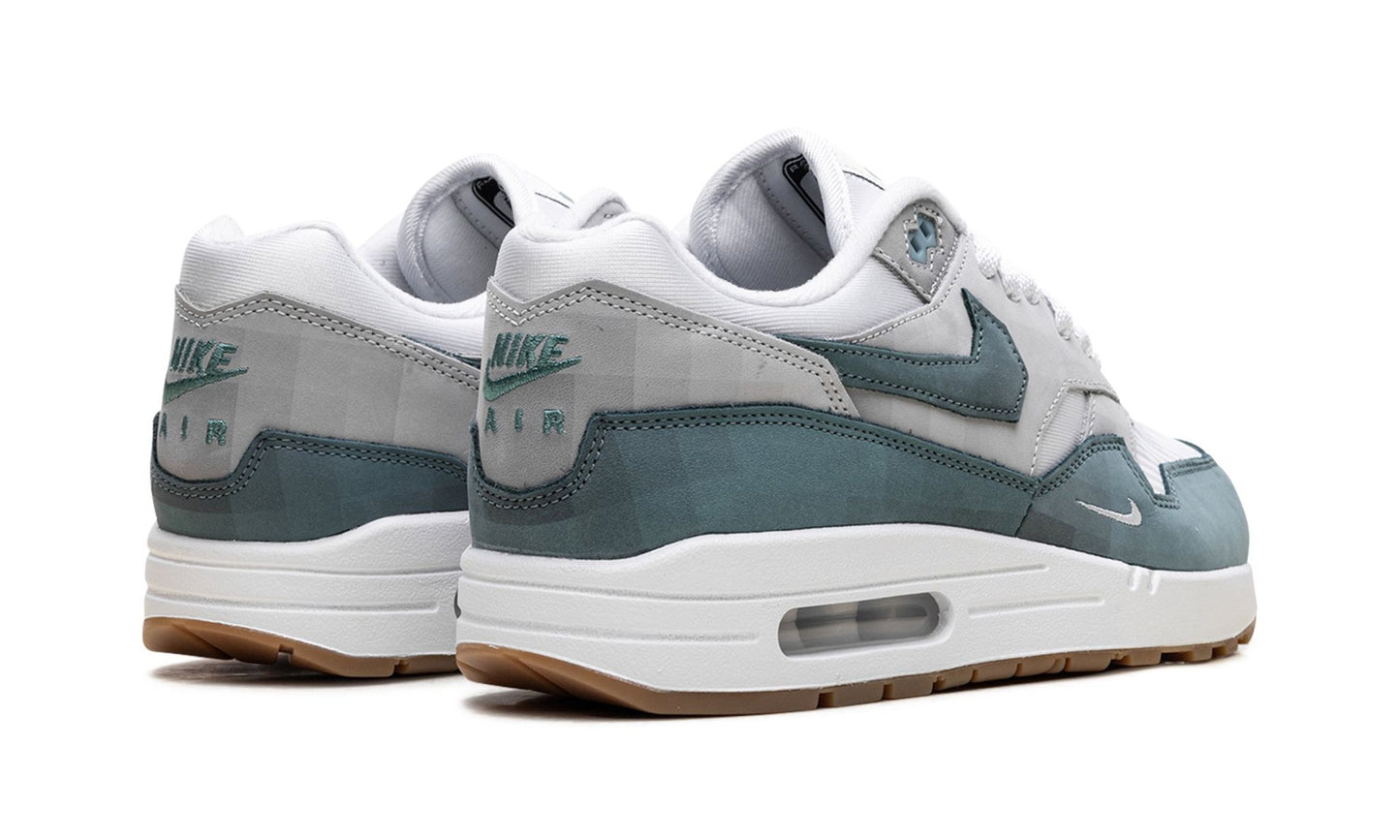 Nike Air Max 1 .SWOOSH Low Poly Adventure