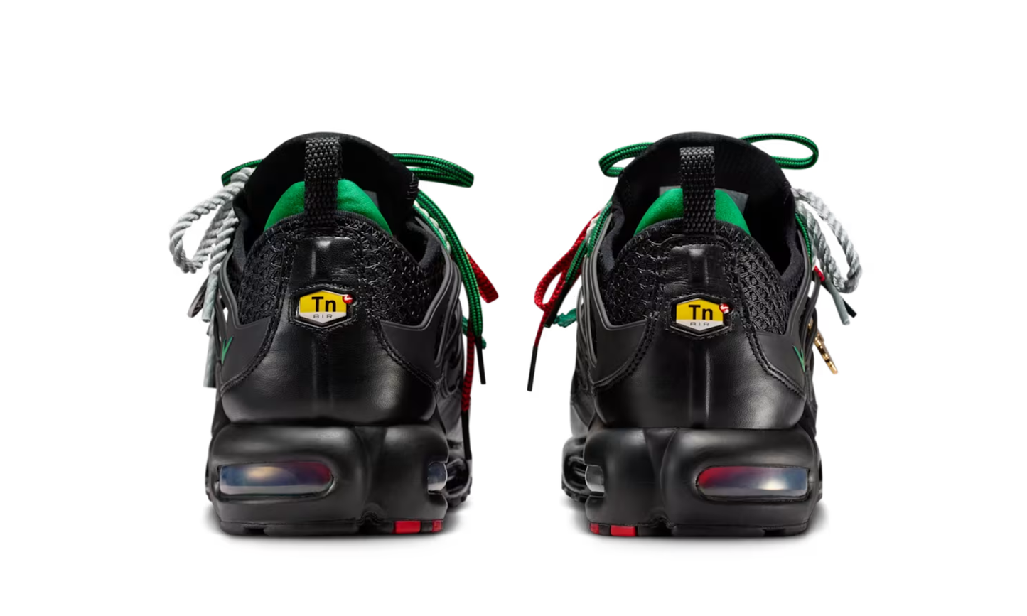Nike Air Max Plus Homecoming Black