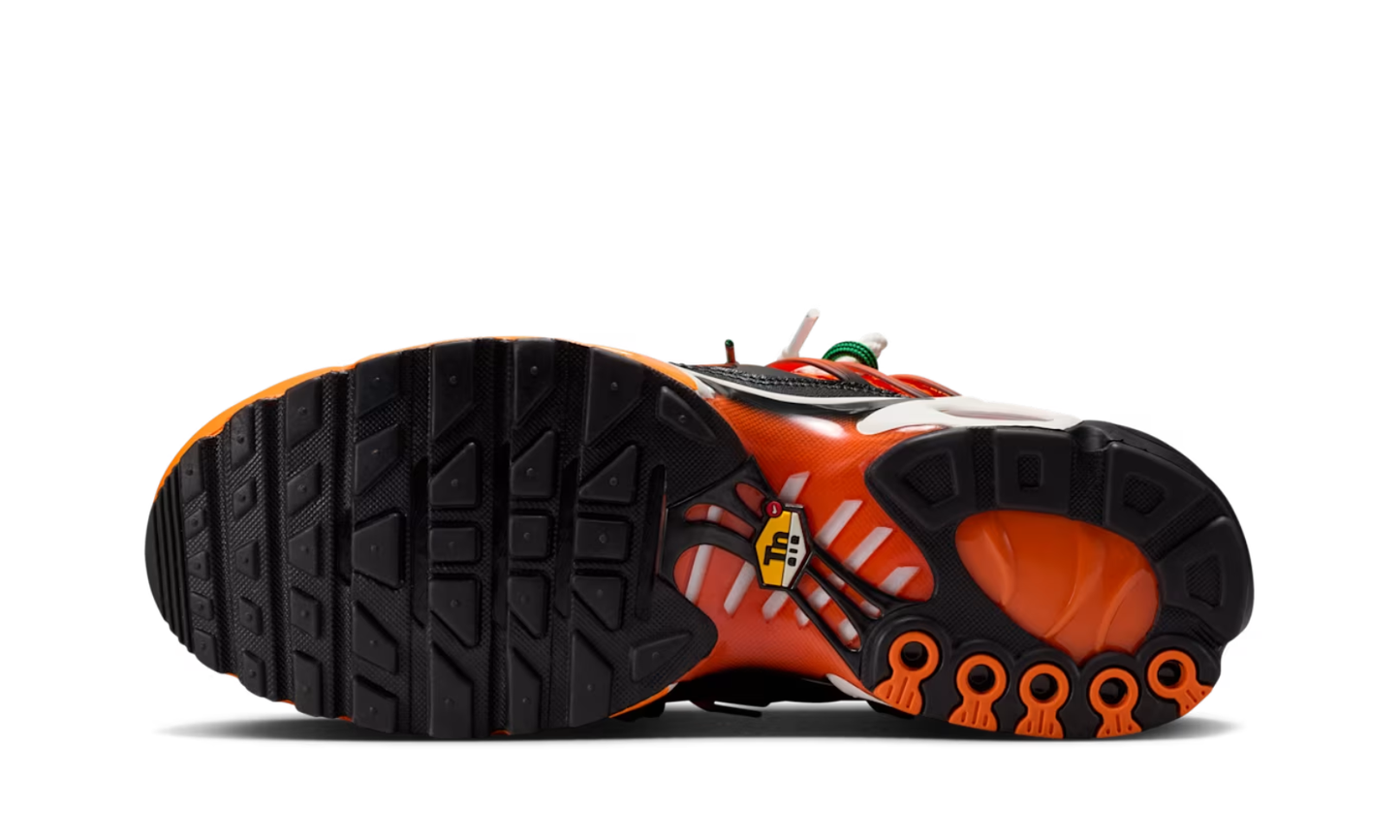 Nike Air Max Plus Homecoming Safety Orange