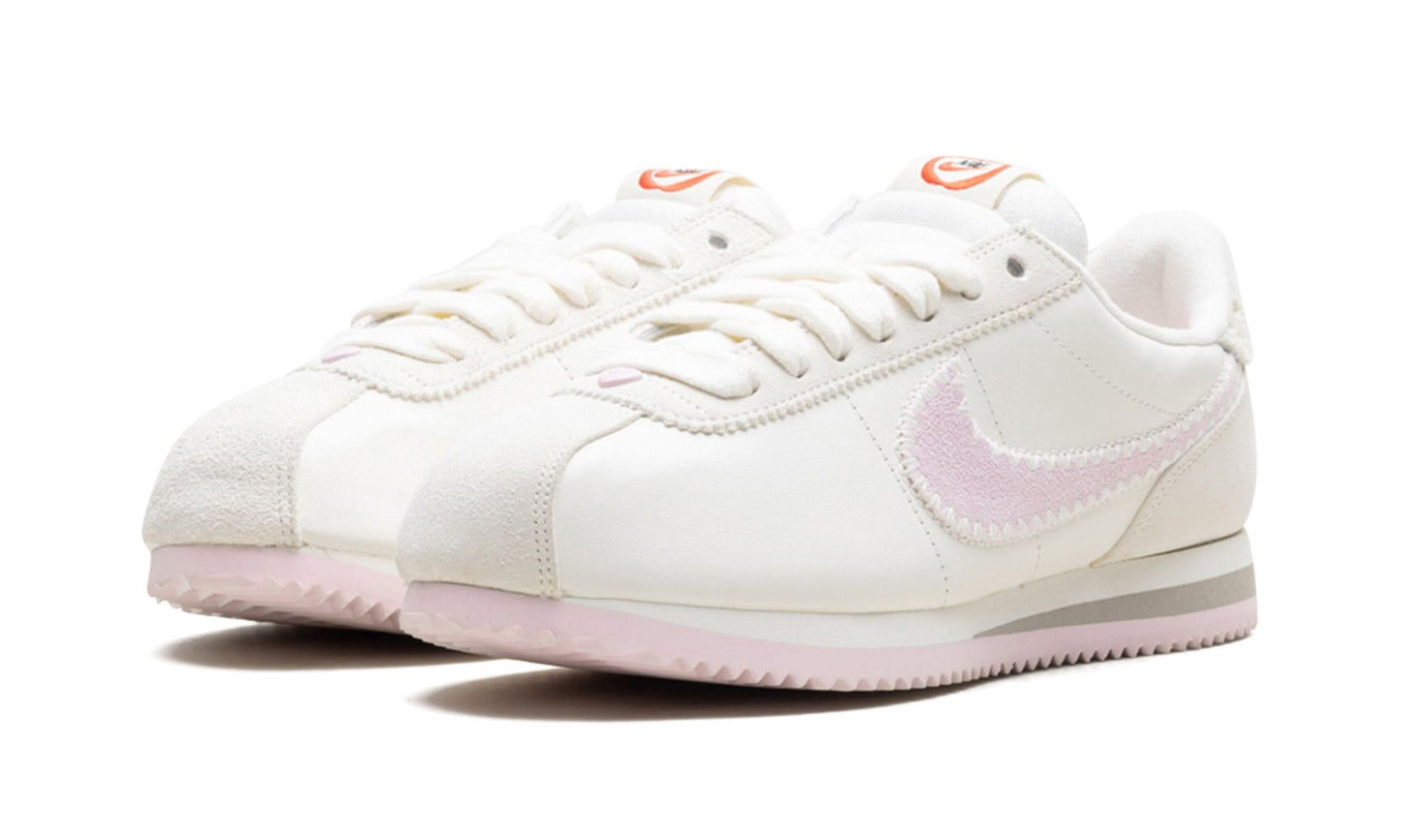 Nike Cortez Valentine s Day (2025)