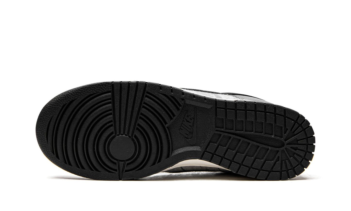 Nike Dunk Low SE Copy Paste