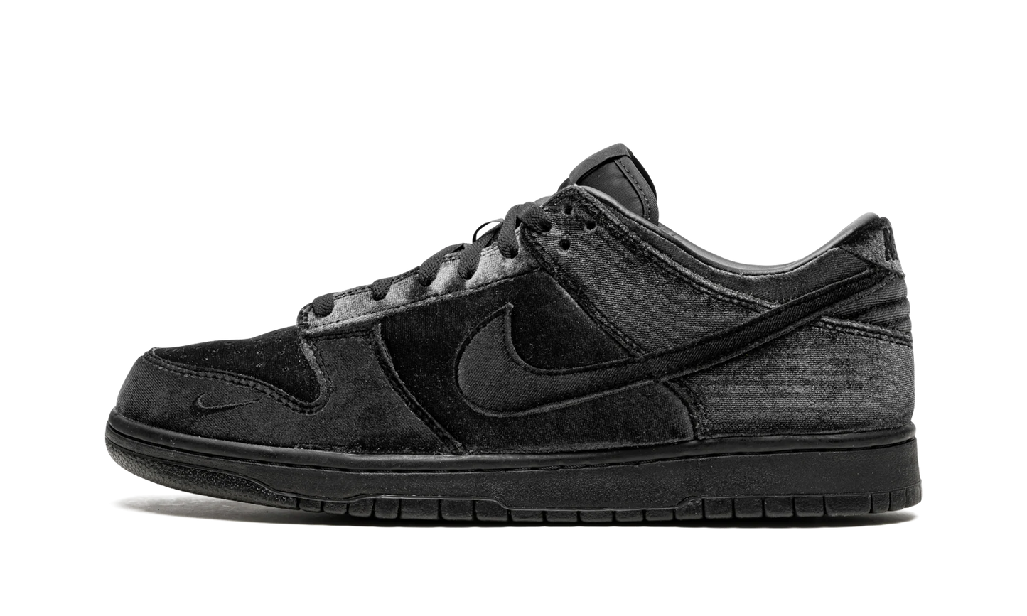 Nike Dunk Low Dover Street Market Triple Black Velvet