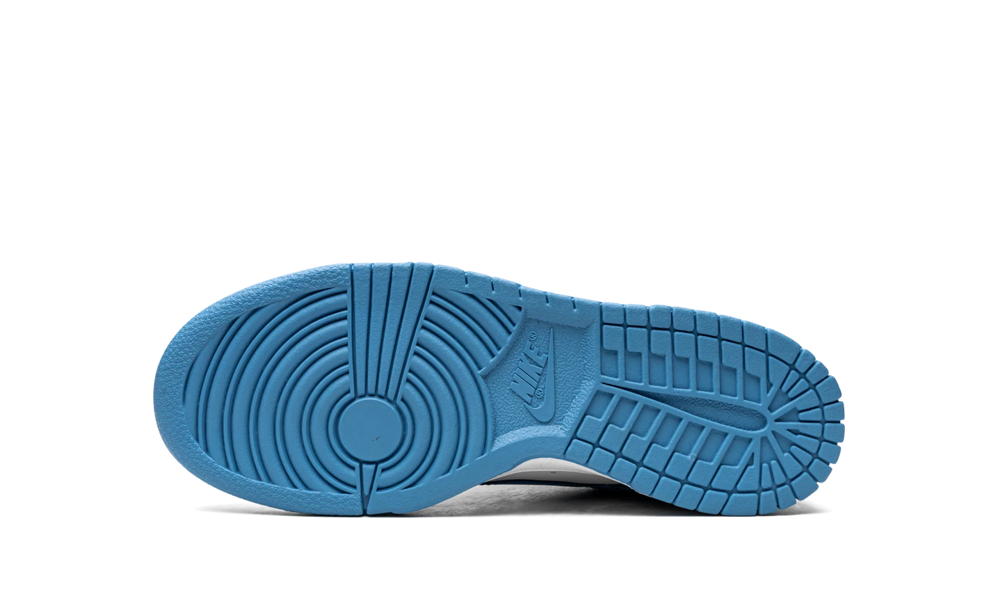 Nike Dunk Low UNC