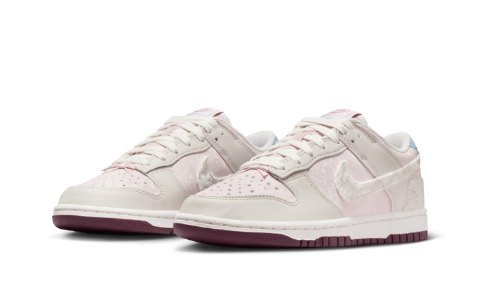 Nike Dunk Low Valentine's Day (2026)