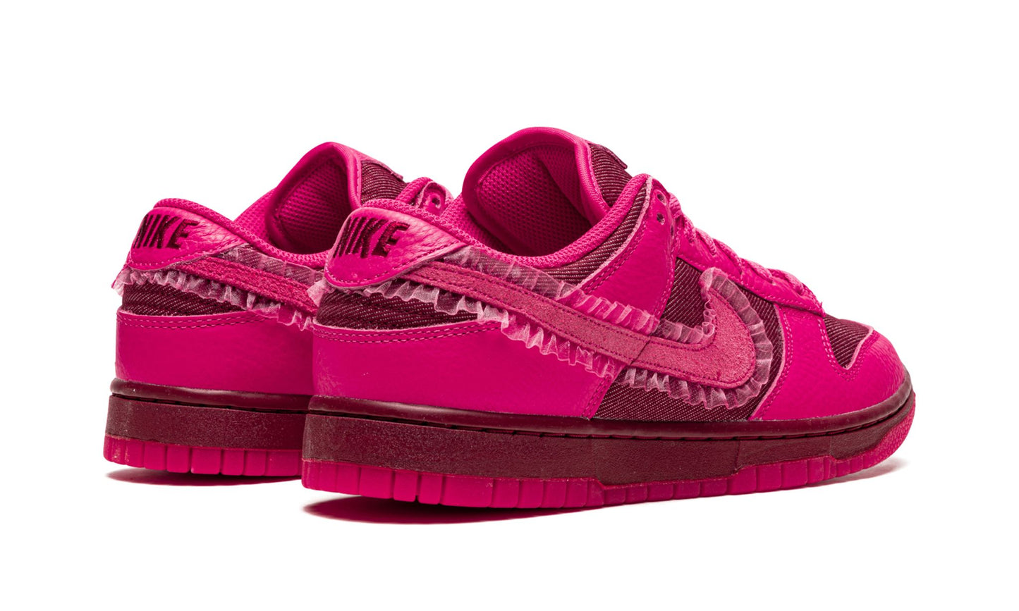 Nike Dunk Low Valentines Day (2022)