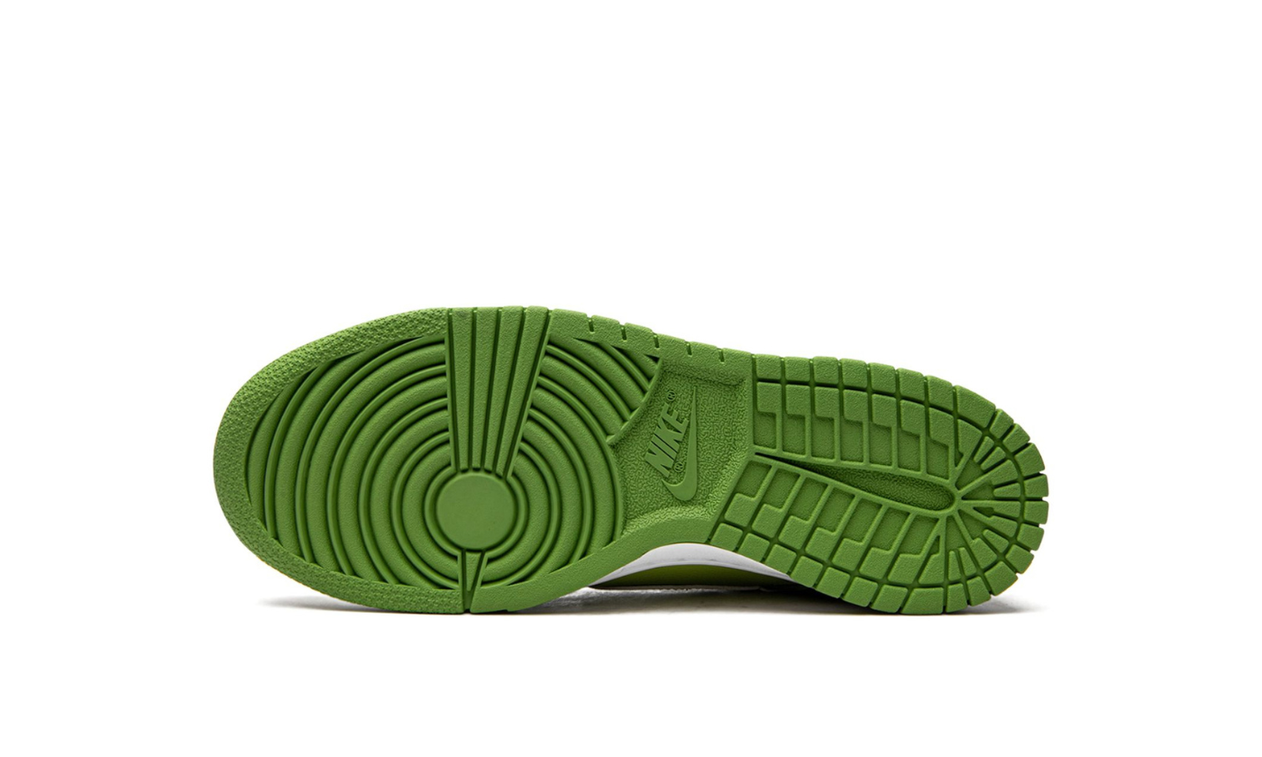 Nike Dunk Low Chlorophyll