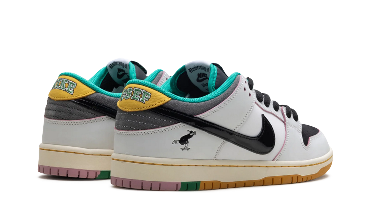 Nike SB Dunk Low CSEF