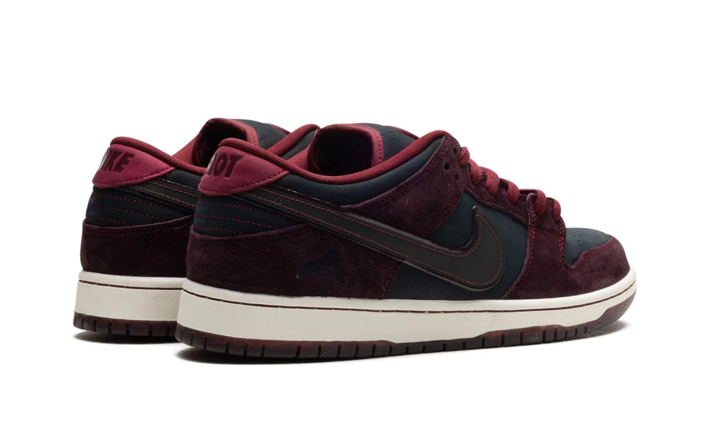 Nike SB Dunk Low Pro x Riot Skateshop Mahogany and Team Red