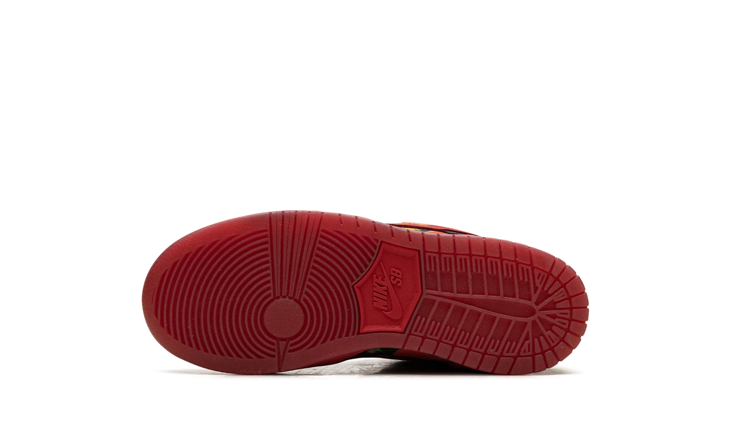 Nike SB Dunk Low The Wizard of Oz Poppy Field