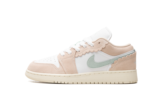 Air Jordan 1 Low SE Scalloped Edge