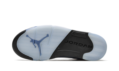 Air Jordan 5 UNC