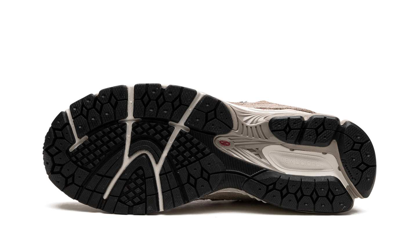 New Balance 2002R Protection Pack Driftwood