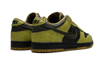 Nike Dunk Low Retro QS Halloween Skull