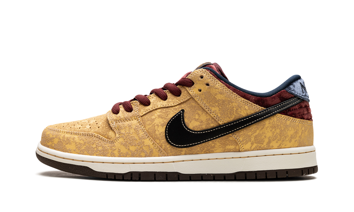 Nike SB Dunk Low City of Cinema