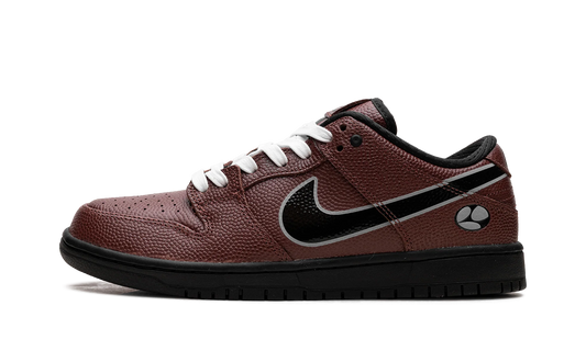 Nike SB Dunk Low Limosine Skateboards