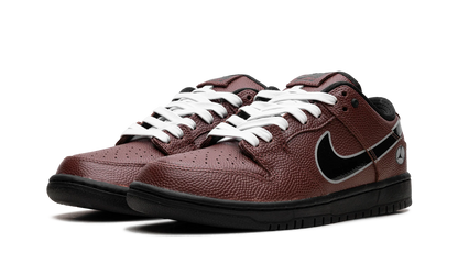 Nike SB Dunk Low Limosine Skateboards