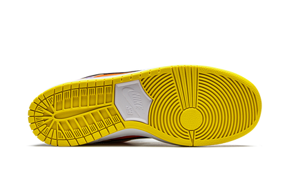 Nike SB Dunk Low Street Hawker (2021)