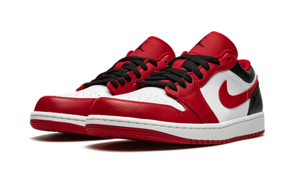 Air Jordan 1 Low Bulls