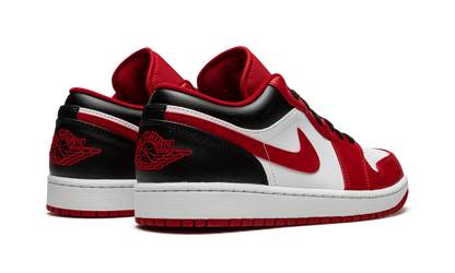 Air Jordan 1 Low Bulls