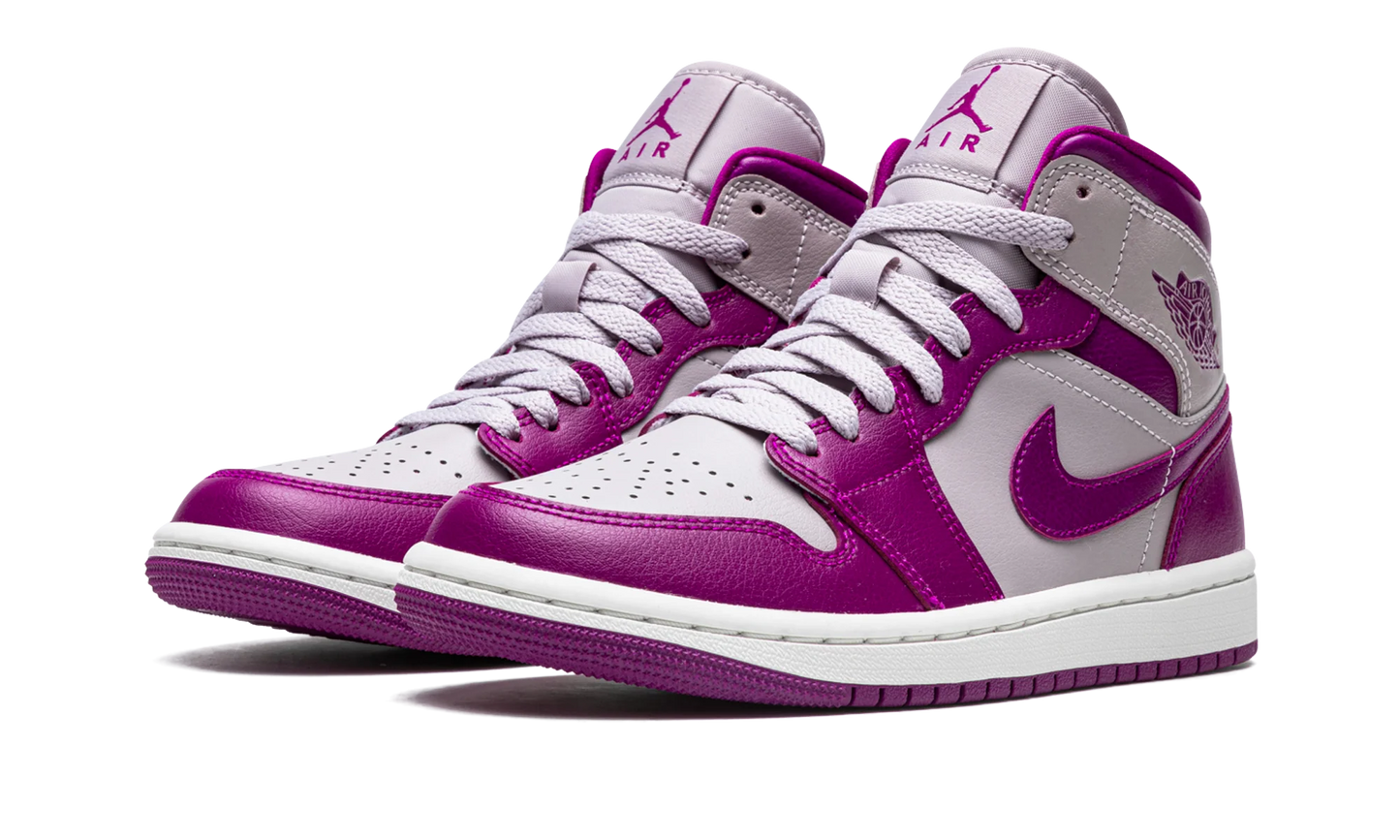 Air Jordan 1 Mid Magenta (2022)