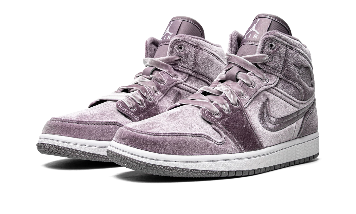 Air Jordan 1 Mid SE Purple Velvet