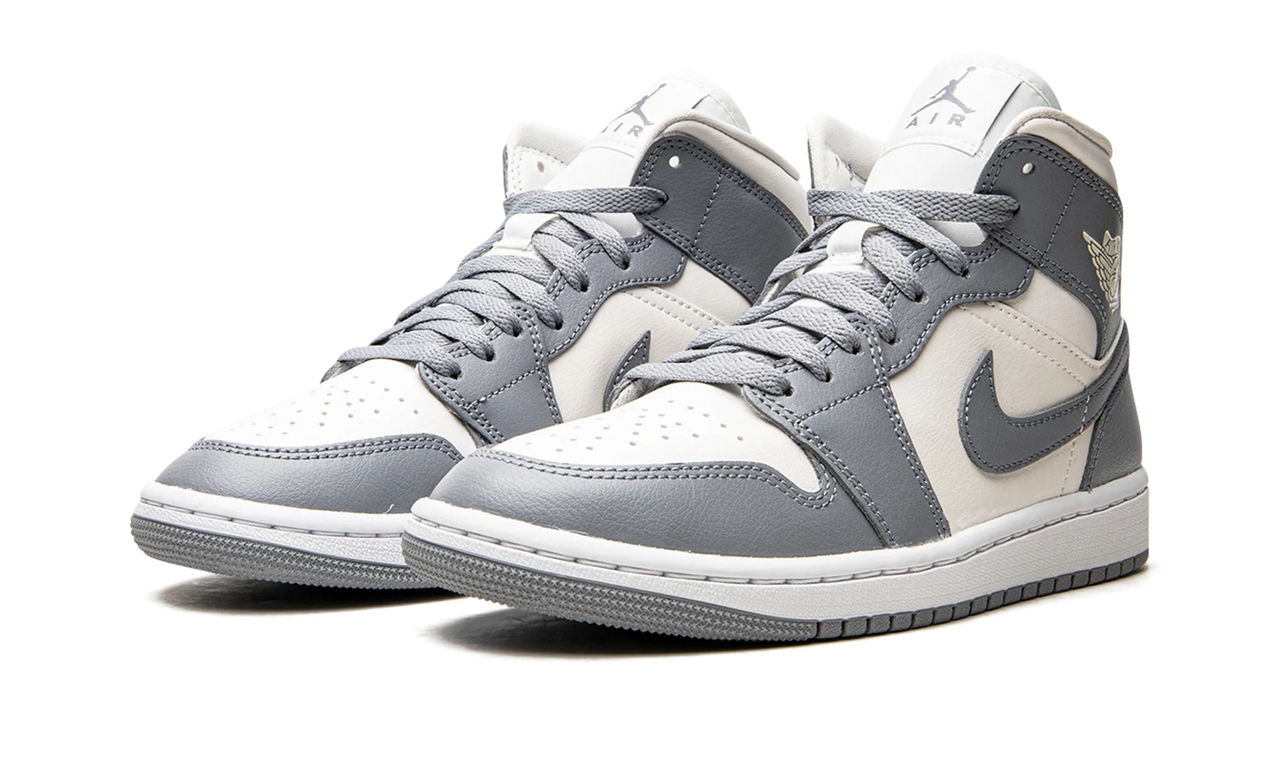 Air Jordan 1 Mid Stealth