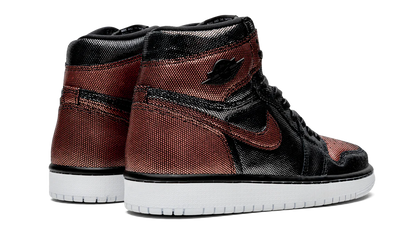 Air Jordan 1 Retro High Fearless Metallic Rose Gold