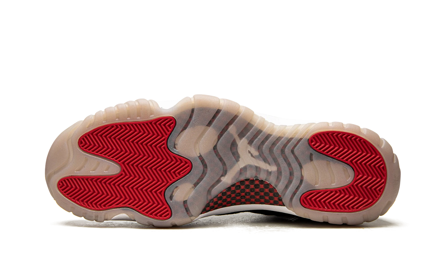 Air Jordan 11 Retro Low IE Bred (2021)