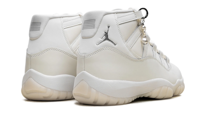 Air Jordan 11 Retro Pearl - Grand Finale