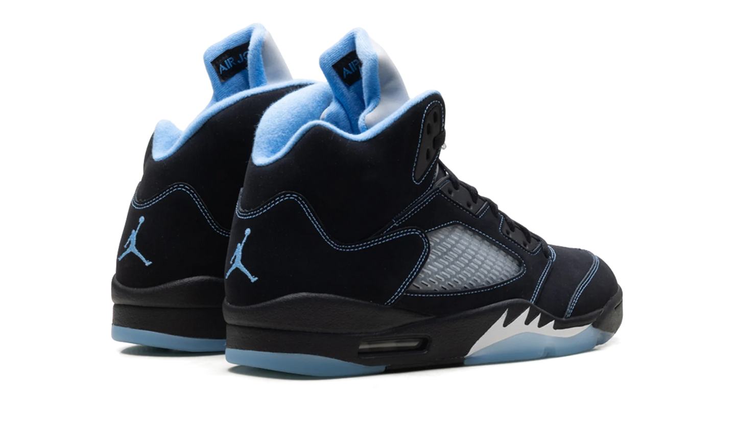 Jordan 5 Retro Black University Blue (2026)