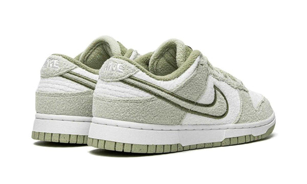 Nike Dunk Low SE Fleece Green