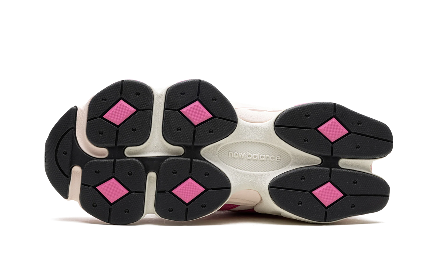 New balance 9060 Strawberry Cream