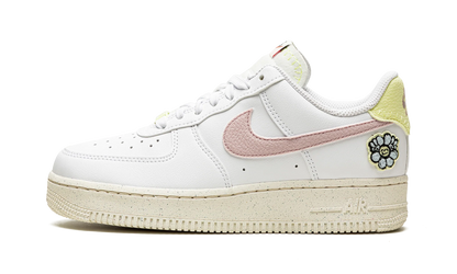 Nike Air Force 1 '07 SE Next Nature White Pink Oxford