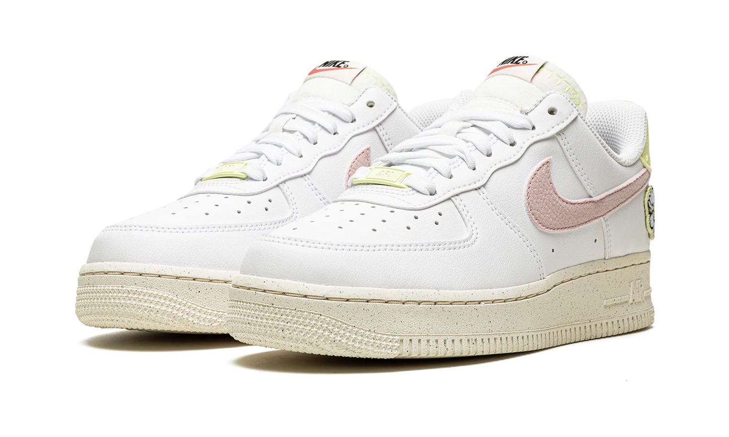 Nike Air Force 1 '07 SE Next Nature White Pink Oxford