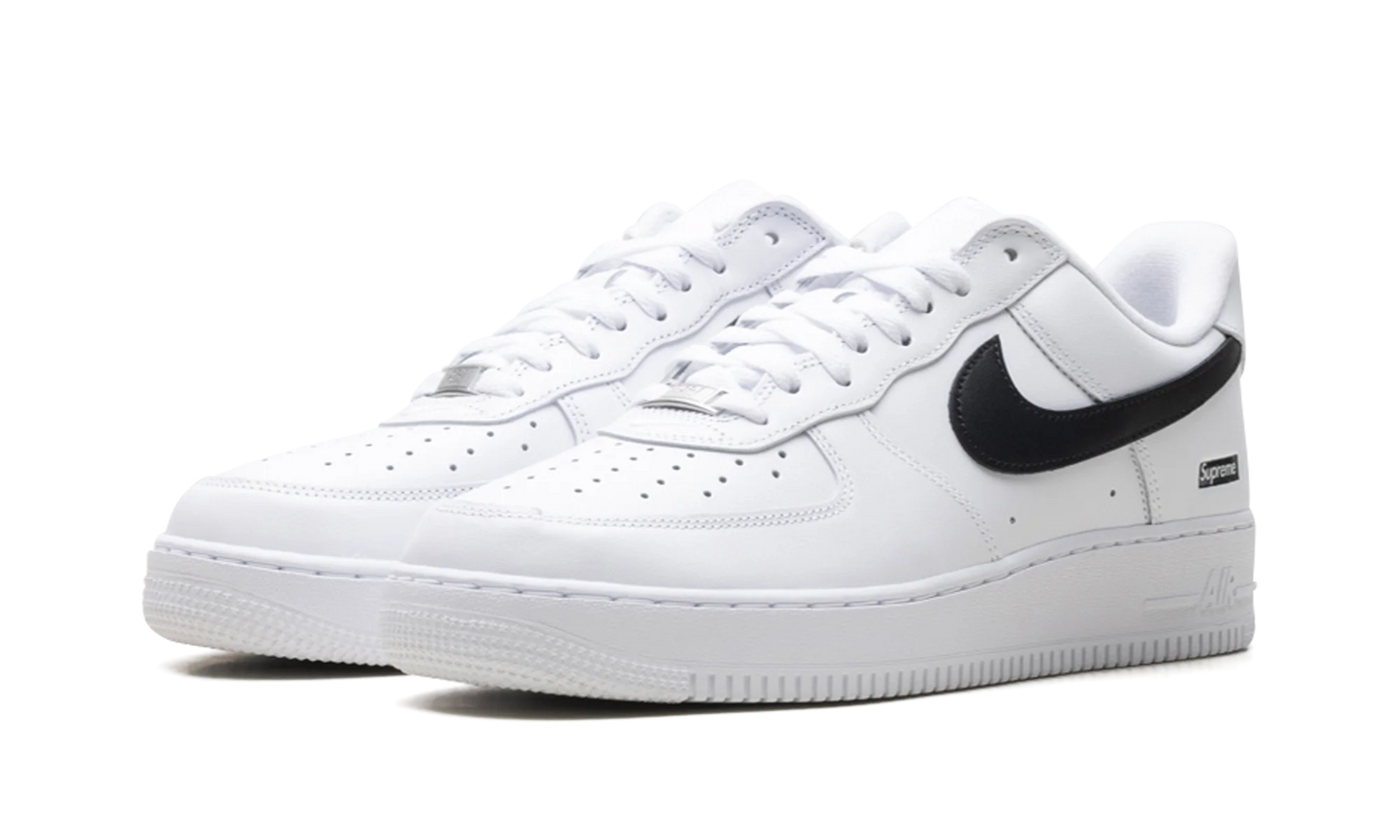 Nike Air Force 1 Low Supreme White Black
