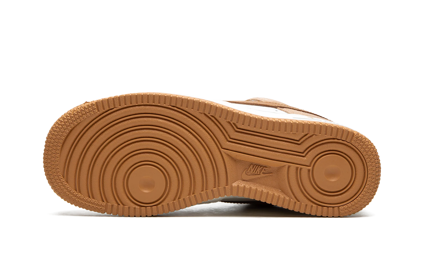 Nike Air Force 1 LXX Vachetta Tan
